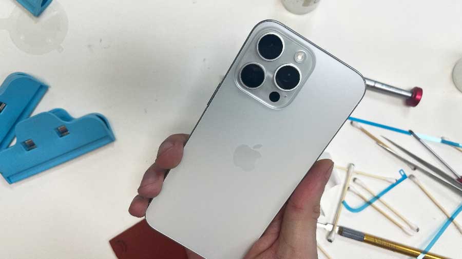 Ремонт крышки на iPhone 15 Pro Казань