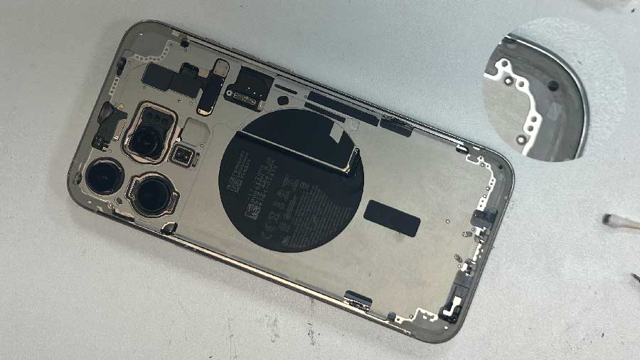 Пыле-влагозащита на iPhone 15 Pro