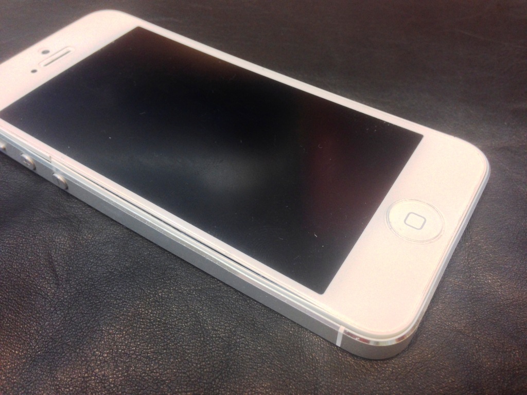 iPhone 5 - гнутый корпус