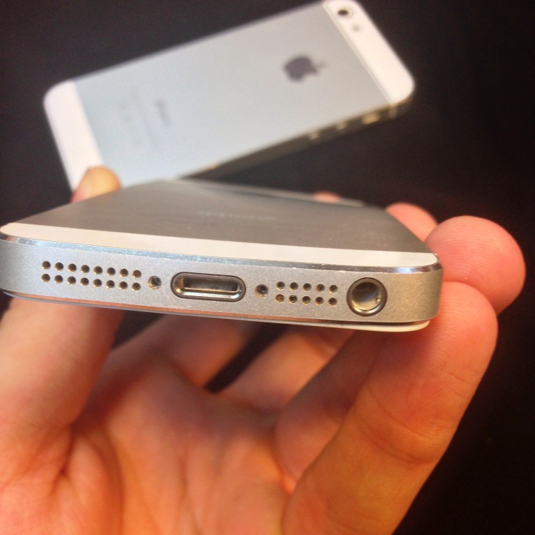 гнутый iPhone 5