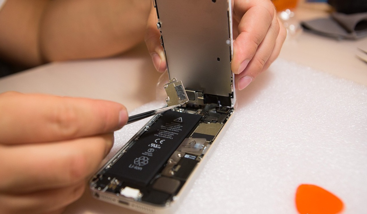 замена экрана на iPhone 5