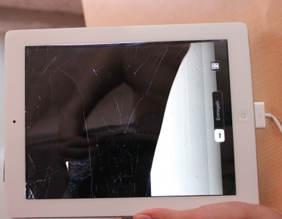 Замена экрана на iPad